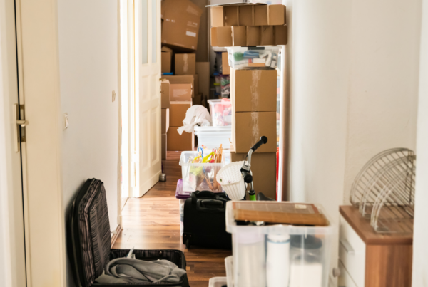 5 EASY WAYS TO START DECLUTTERING YOUR HOME